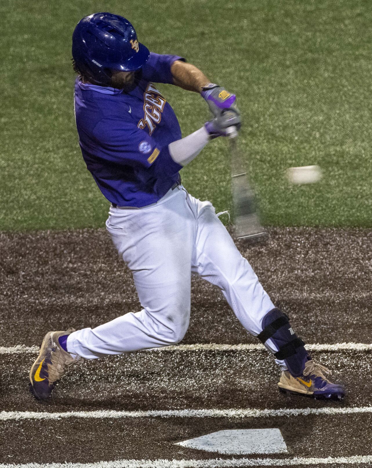 BR.lsutennessee.061321 0800 bf.jpg
